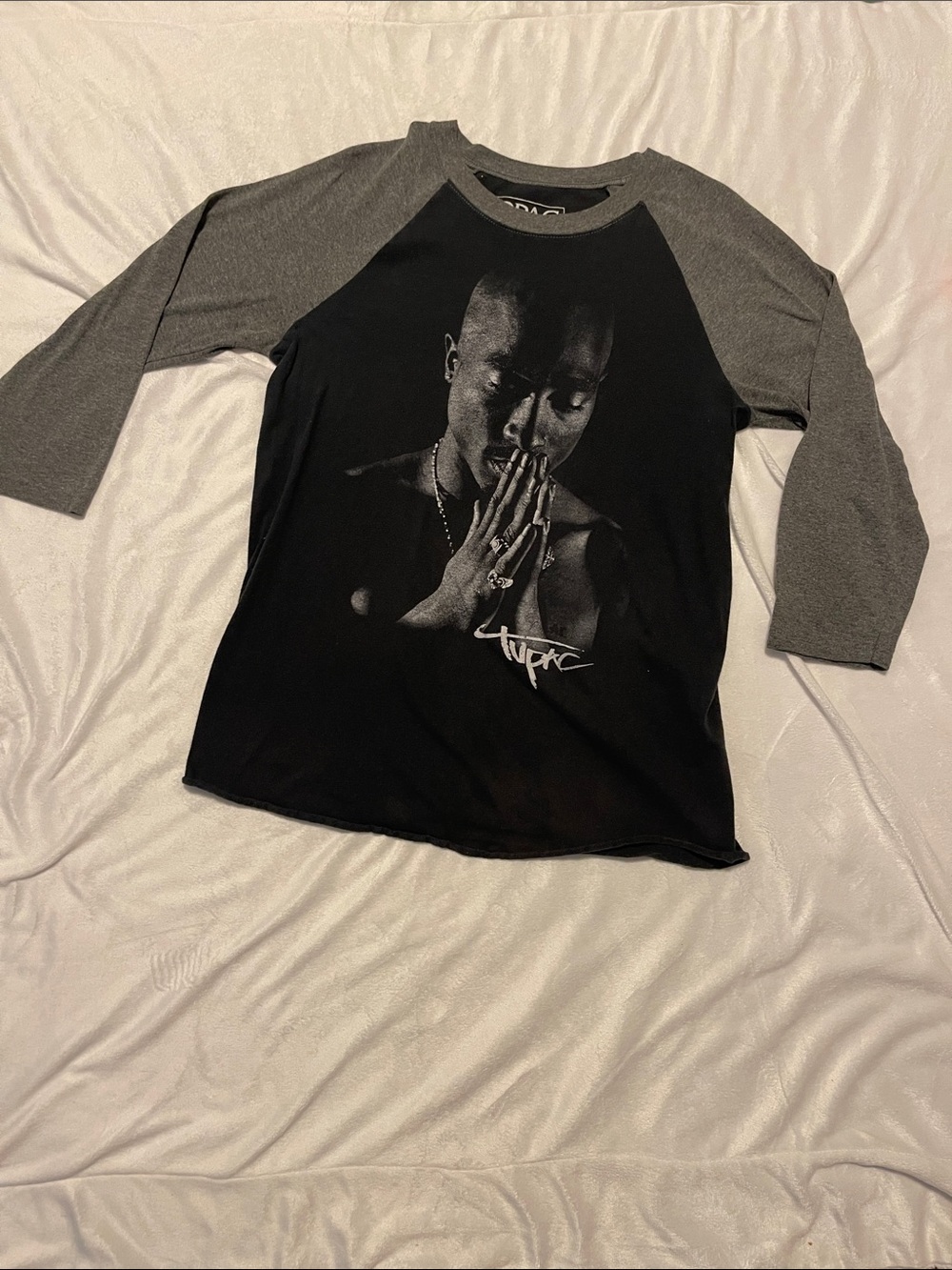 Tupac Graphic Raglan Tee in Black & Gray